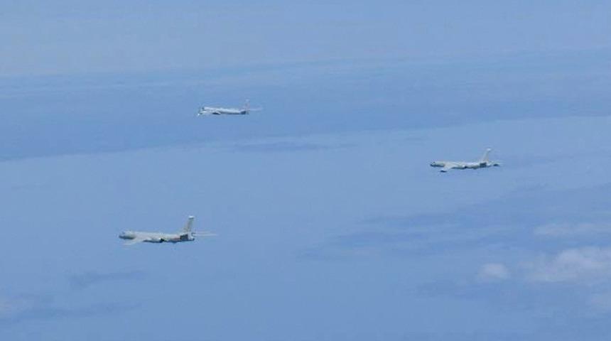 Çin-Tayvan arasında tansiyon yükseldi! Çok sayıda savaş uçağıyla bölgeye girdiler