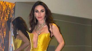 Defne Samyeli adeta şov yaptı! Plajda bikinisiyle video çekti