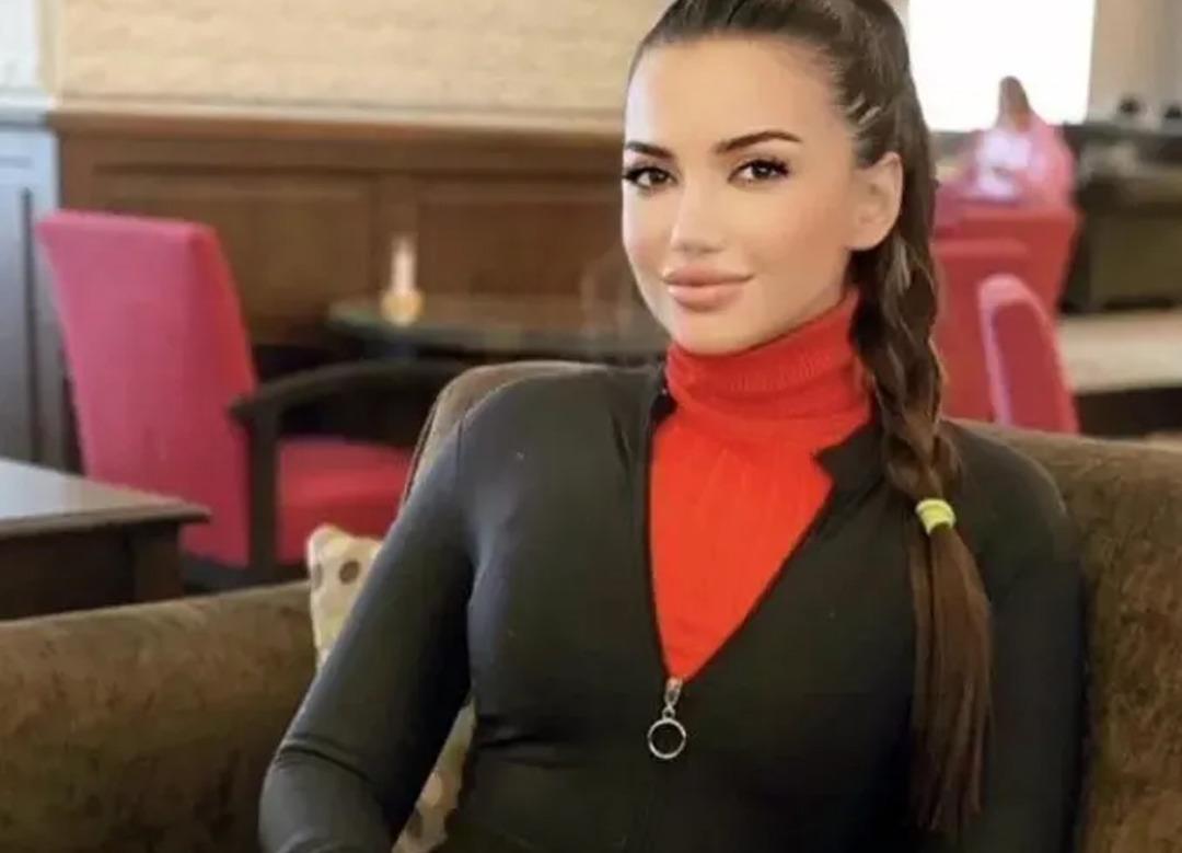 Psikolog Esra Ezmeci'de şaşkına &ccedil;eviren fantezi sorusu! "Kocam cinsellikte..."