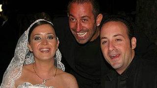 Tolga Çevik'ten eşi Özge Çevik'e büyük sürpriz! Diz çökerek teklif etti...