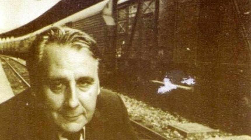 Edebiyatımızın usta isimlerinden Oktay Akbal vefat etti