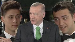 Cumhurbaşkanı Erdoğan'la Arda Güler ve Berat Efe Parlar arasında dikkat çeken diyalog! 'Şöhret Arda' diye seslendi