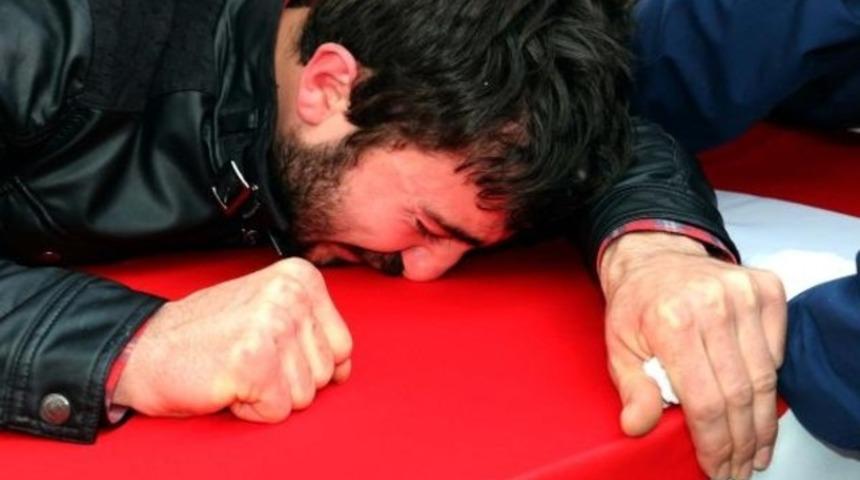 Şehit ere ikizinden g&ouml;zyaşı