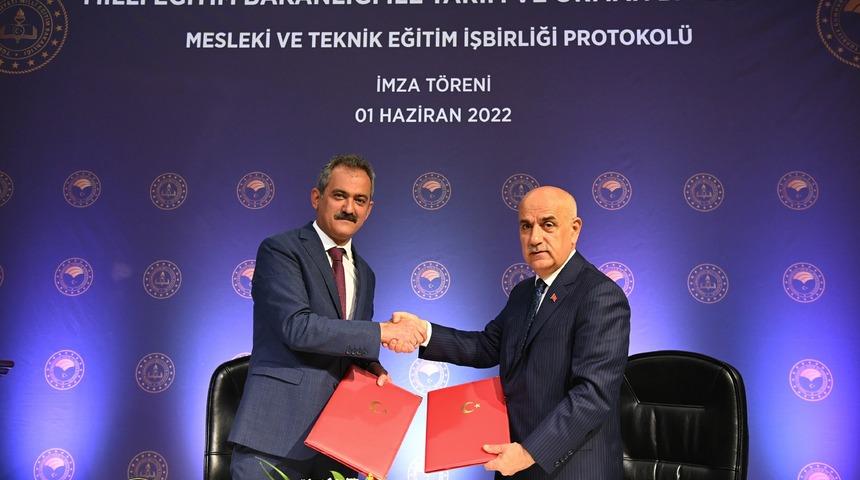İki bakanlıktan mesleki ve teknik eğitimde iş birliği! ‘Mesleki ve Teknik Eğitim İş Birliği Protokolü’ imzalandı