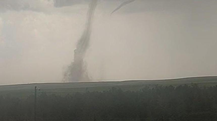 Haziran ayında hortum paniği! Kenti adeta esir aldı