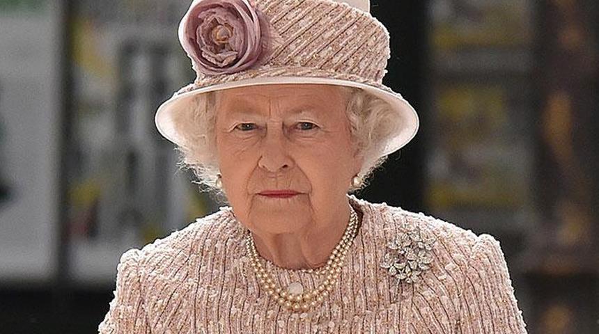 Kanadalılardan Kraliçe 2. Elizabeth'e çağrı: Özür dile!