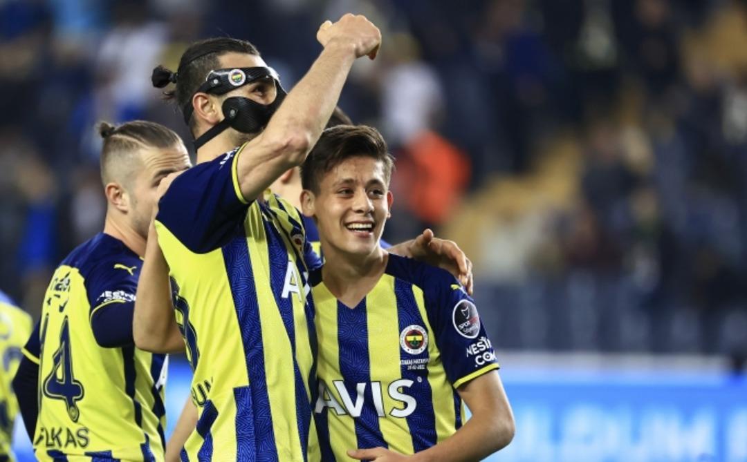 Son dakika: Fenerbah&ccedil;eli Arda G&uuml;ler, d&uuml;nyaya damgasını vurdu! İlk sırada onun adı var...
