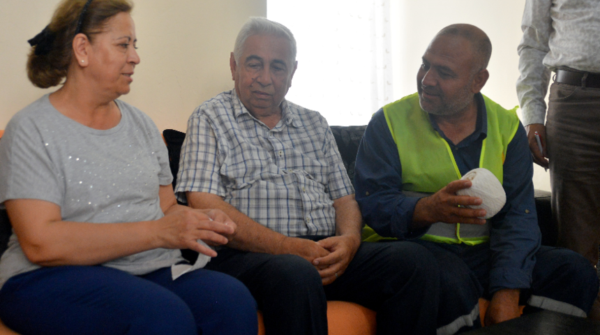 Kaybolduğunu görünce fenalık geçirdi, temizlik işçisi buldu! İp yumağından altın fışkırdı
