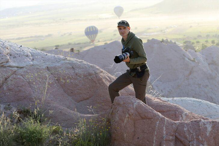 Kapadokya'da yaşayan Ukraynalı fotoğrafçı turistlerin mutlu anlarını ölümsüzleştiriyor G1