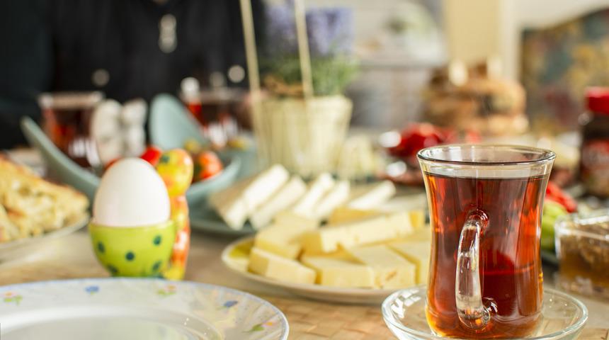 Kanserin g&ouml;z ardı edilen ama en sık rastlanan belirtisi! Artık bunları yemek istemiyorsanız...