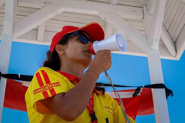 Antalyalı kadın cankurtaranlar sitem etti! "’Dur ben bir boğulayım’ diyenler oluyor" G4