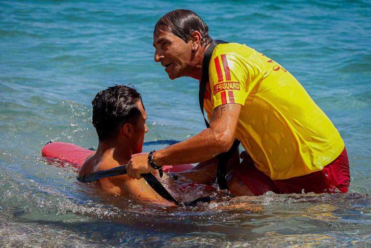 Antalyalı kadın cankurtaranlar sitem etti! "’Dur ben bir boğulayım’ diyenler oluyor" G2