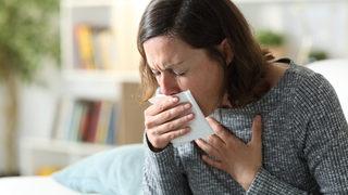 Balgamlı öksürüğe ne iyi gelir, evde doğal ve bitkisel yollardan nasıl geçer? Balgamlı öksürüğü kesmek için ne yapılır?