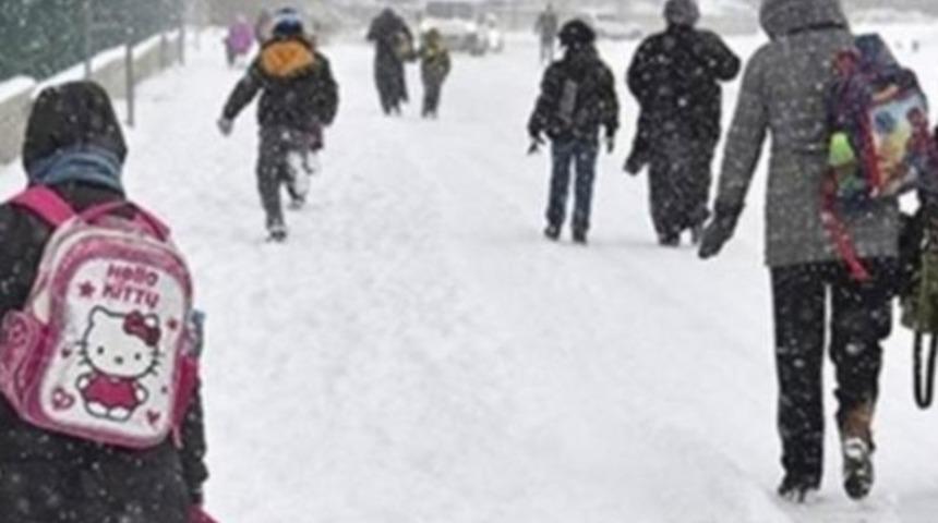 Eğitime kar molası