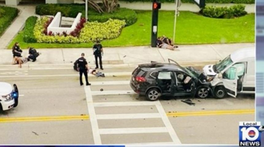 Seyir halindeki araçta cinsel ilişki oyunu oynadılar! Sonu feci bitti: Erkeğin cinsel organı zarar gördü