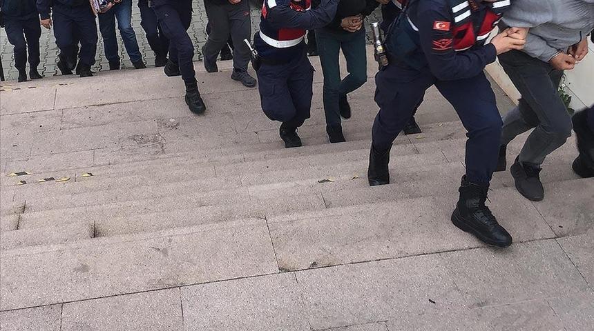 İ&ccedil;işleri duyurdu! &Ccedil;eşitli su&ccedil;lardan aranan 1523 kişi yakalandı