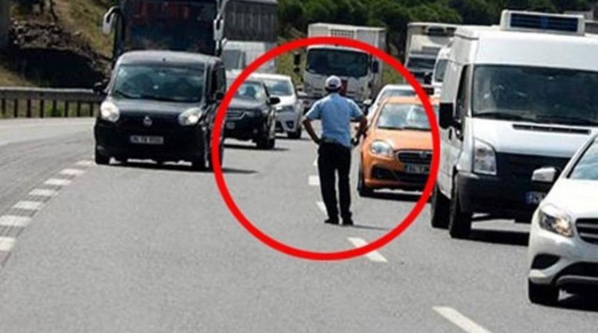 TEM'de kamyon ve otob&uuml;s denetimi