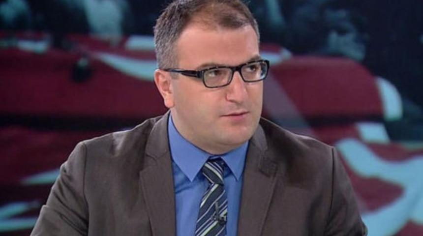 Cem Küçük'ten Ahmet Hakan'a:  ''İstersek seni sinek gibi ezeriz''