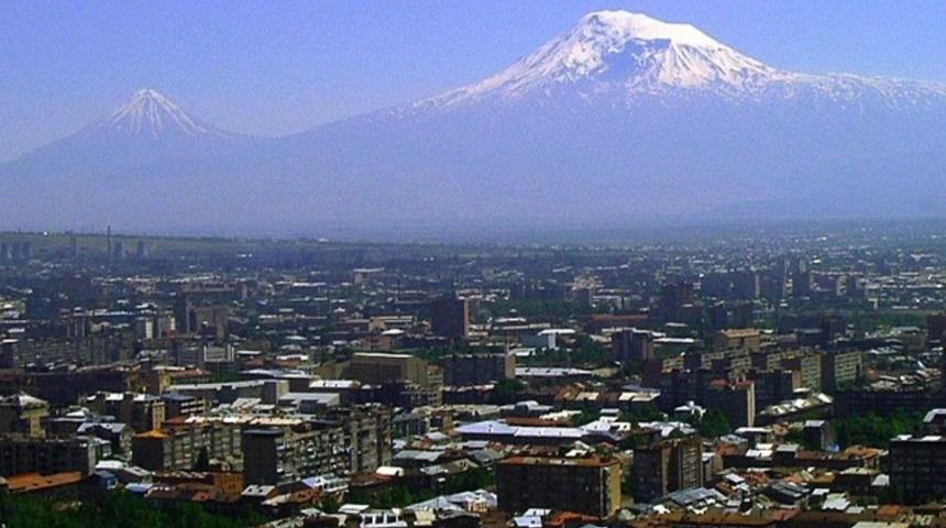 Siyasi partilerin Iğdır milletvekili adayları YSK'da