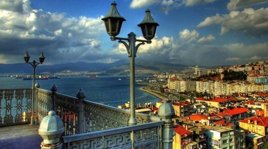 İzmir milletvekili adayları YSK'ya teslim edildi