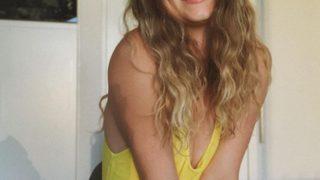 Sosyal medya fenomeni Aimee, yaza hazır olduğunu takipçilerine gösterdi! Vücut kıllarını gururla sergiledi