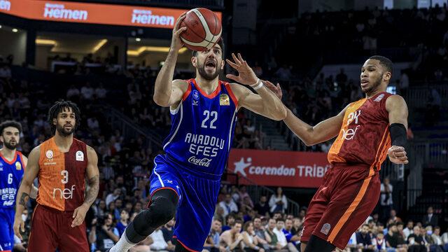 Son dakika: Anadolu Efes, Galatasaray Nef'i eledi ve Fenerbahçe Beko'nun rakibi oldu!