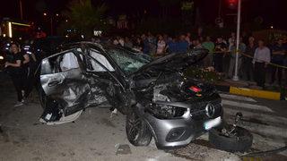 Ortalık savaş alanına döndü! Araçları hurdaya çeviren korkunç kazada 1 ölü, 3'ü ağır 6 yaralı