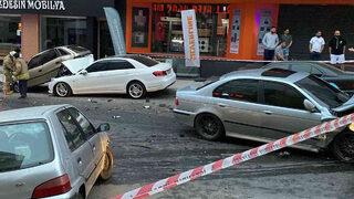 Ümraniye'de feci kaza! Savaş alanına döndü