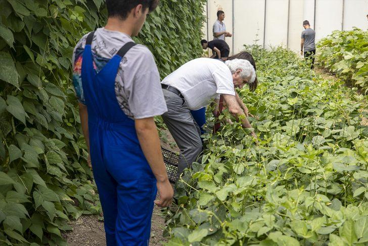 Öğrenciler istihdam garantili lisede mezun olmadan iş teklifi alıyor G5
