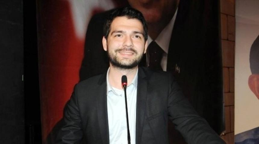 AK Parti İstanbul Milletvekili Abdurrahim Boynukalın divan üyesi seçildi