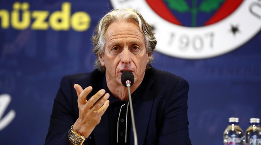 Son dakika: Fenerbahçe'de Jorge Jesus daha imzası kurumadan Türk yıldızı kapıyor!