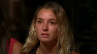 Survivor sonrası ilk paylaşım! Sude Burcu derin sırt dekoltesiyle yürek hoplattı! Yaşadığım her şey bugün ki beni yarattı