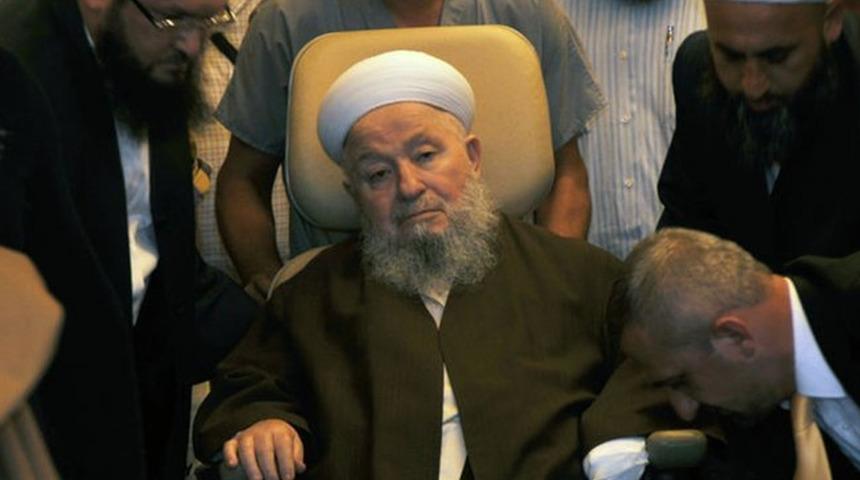 İsmailağa Cemaati lideri Mahmut Ustaosmanoğlu hastaneye kaldırıldı! Mahmut Ustaosmanoğlu'nun sağlık durumuyla ilgili açıklama