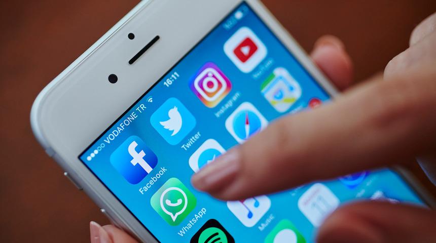 WhatsApp Web giriş yap ekranı: WhatsApp Web'e QR kod ile nasıl giriş yapılır?