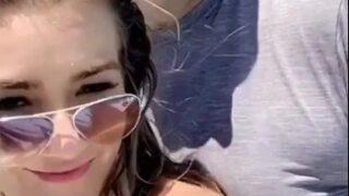 Aralarındaki 25 yıllık yaş farkı olay oldu! “Umarım babandır” 