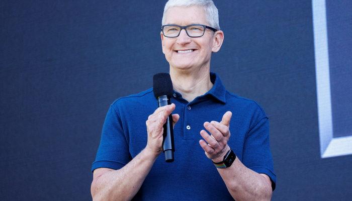 Apple CEO'su Tim Cook'tan çok imalı sözler! "Bizi izlemeye devam edin, size neler sunabileceğimizi göreceksiniz”