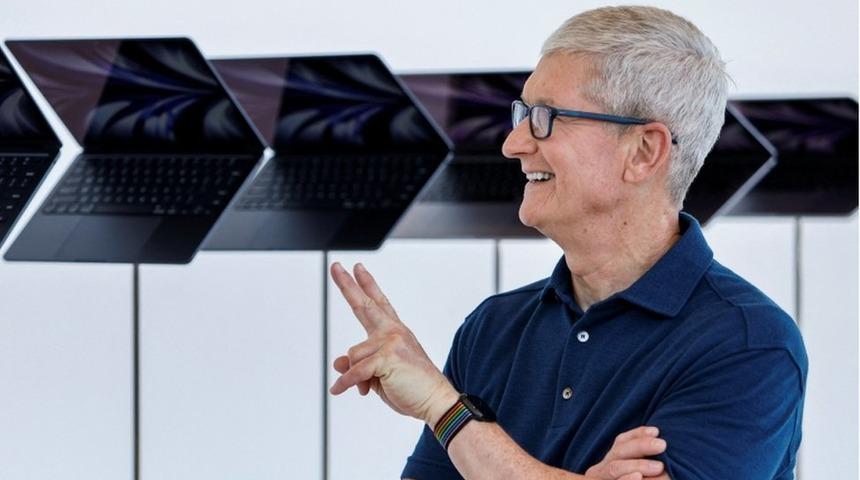Apple iOS16, M2 &ccedil;ipi ve yeni MacBook modellerini tanıttı, T&uuml;rkiye fiyatlarını g&uuml;ncelledi