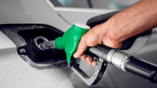 Son dakika: Benzin ve motorin fiyatları 28 TL sınırına yaklaşıyor! Akaryakıt fiyatlarına bir zam daha bekleniyor (Güncel benzin fiyatları)