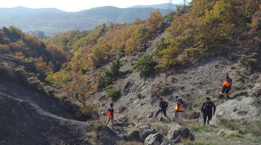 Ormanda bulunan kemiklerin yanındaki tabanca, kayıp polis Murat Tüzün'e ait çıktı