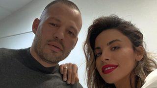 Survivor Avatar Atakan'ın eşi Serap Korkmaz mini etekli poz verdi! 