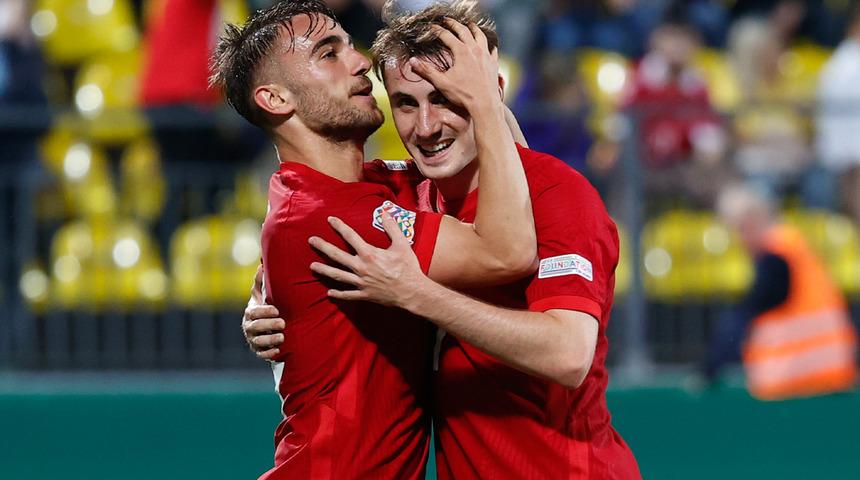 Yunus Akgün ve Kerem Aktürkoğlu ortalıklığı taraftarı mest etti! Bu detay 6-0'lık maçın önüne geçmeyi başardı...