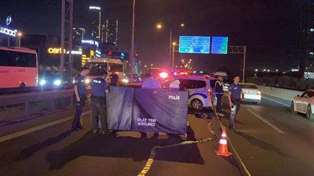 İstanbul Basın Ekspres yolunda feci ölüm! Yolun karşısına geçmek isteyen yayaya araba çarptı