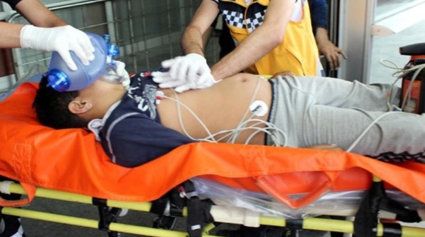 Tost yaparken akıma kapılan &ccedil;ocuk hastanede &ouml;ld&uuml;