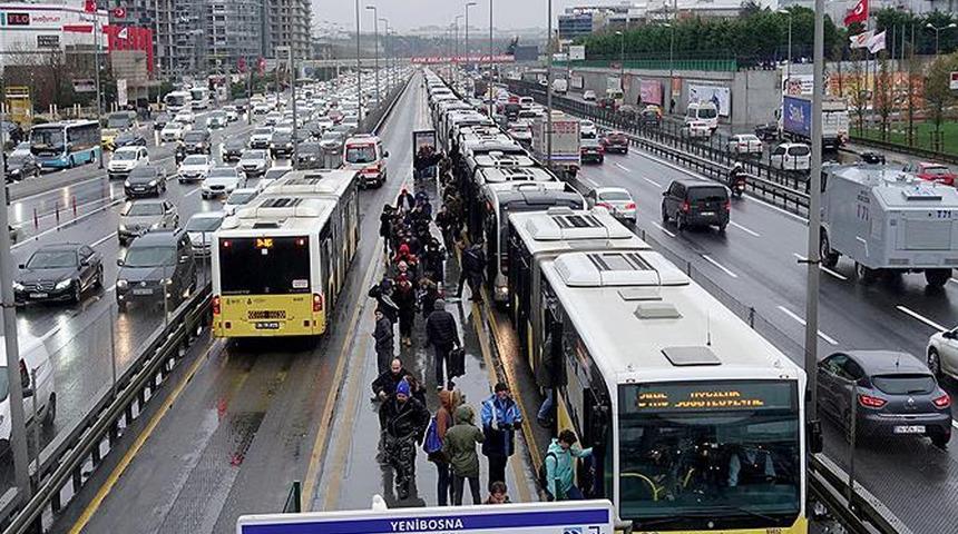 Peş peşe gelen benzin ve motorin zamları sonrası İETT Müdürü Bilgili'den dikkat çeken sözler! 'Son bir yılda dört katına çıktı...'