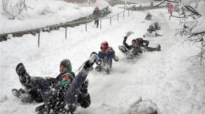 'Sahte Vali' okulları tatil etti