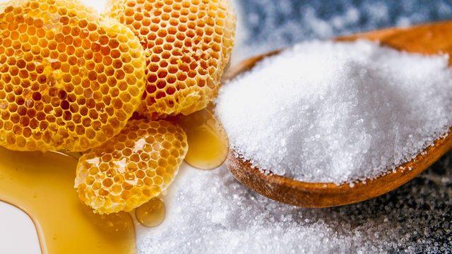 Kimsenin aklına gelmez! Bal ve tuzu birlikte tüketirseniz...