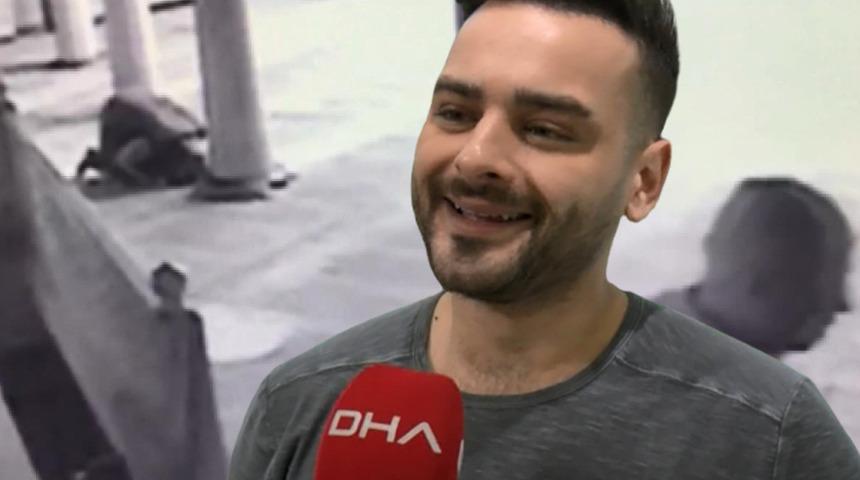 Yer: Şişli! Hırsız namaza gelenleri görünce secdeye gitti... Ayakkabısız kalan kişi: Hocanın terlikleriyle işe gittim