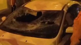 Beşinci kattan babasının arabasının üzerine düştü! Akılalmaz olay