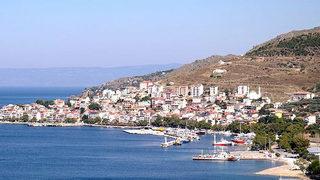 Bozcaada Kaymakamı'nın eşine FETÖ gözaltısı