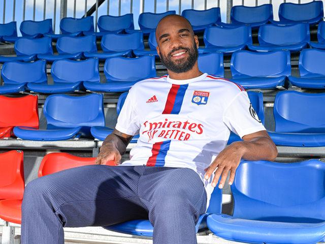 Alexandre Lacazette evine geri döndü! ''Peynir ekmek gibi gol atar''